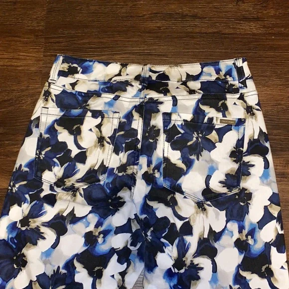 NWOT WHBM blue Floral skinny Jeans 6R - Picture 6 of 7